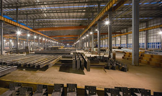 Porcellana La struttura della costruzione metallica ha fatto la pianta per il magazzino industriale dell'officina fornitore
