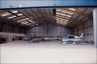 Porcellana Costruzioni facili del hangar per aerei di espansione con perdita materiale minima fornitore