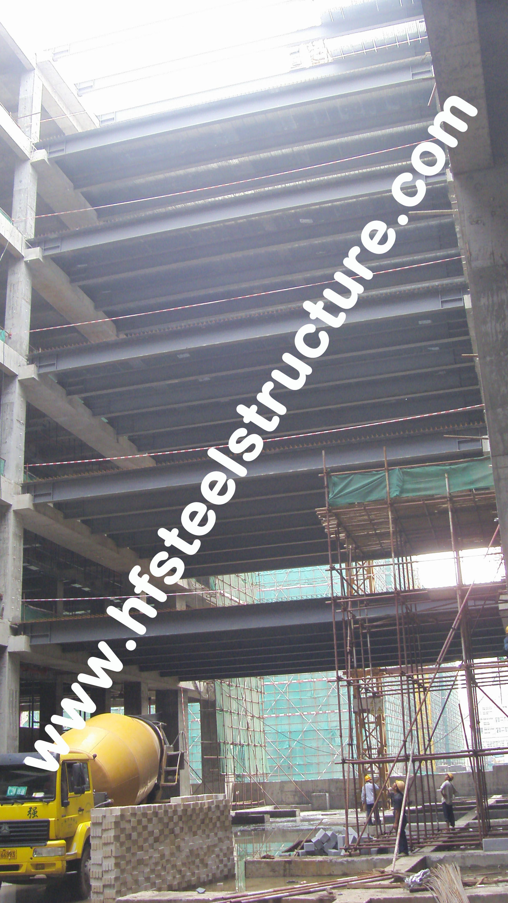 Costruzioni d'acciaio commerciali galvanizzate Designe modulari prefabbricate con acciaio laminato a freddo