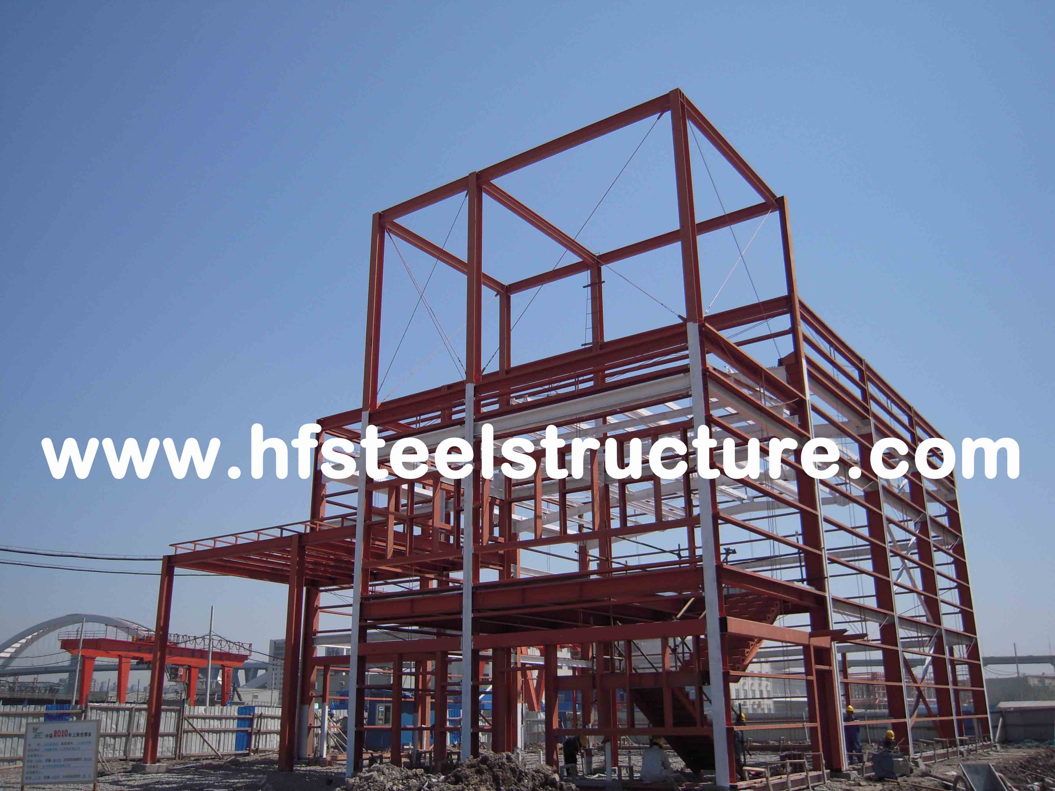 Costruzioni d'acciaio commerciali galvanizzate prefabbricate della immersione calda con acciaio laminato a freddo