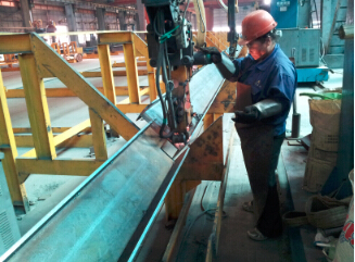 Costruzioni commerciali prefabbricate dell'acciaio per costruzioni edili per le dimensioni 60 x 80 dei capannoni