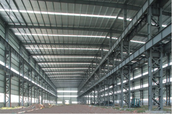 Costruzioni d'acciaio industriali del tetto del metallo con le porte e Windows sulla parete